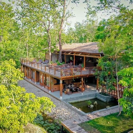 Miraaya Wellness And Golf Resort Чітаван Екстер'єр фото