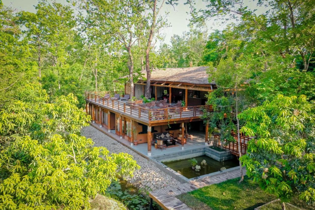 Miraaya Wellness And Golf Resort Чітаван Екстер'єр фото